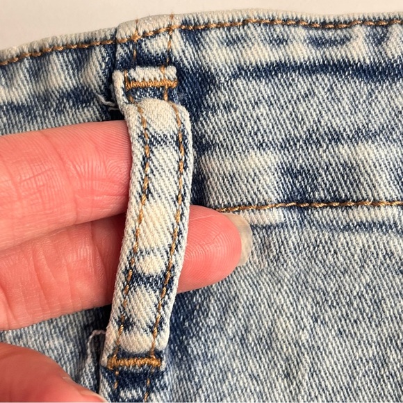 Imperfect Wild Fable Blue Jean Shorts High Waisted Distressed size 2 denim short - Picture 13 of 15